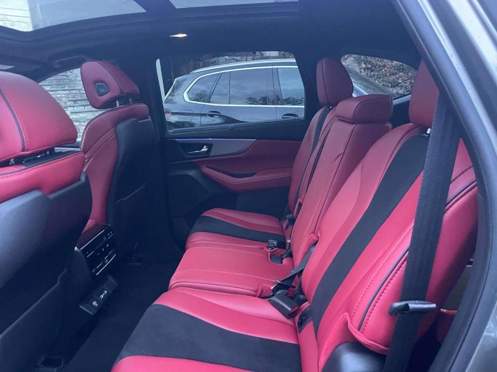 used 2024 Acura MDX car, priced at $45,000