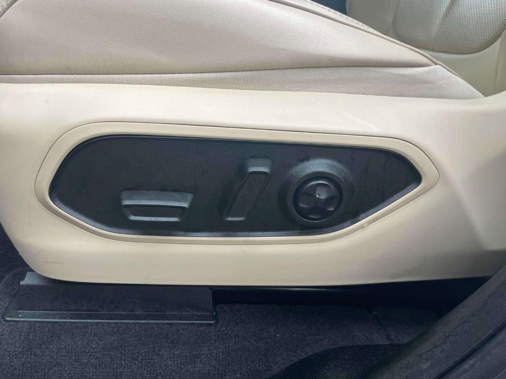 used 2022 Jeep Grand Cherokee car, priced at $32,463