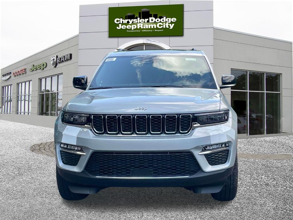 new 2024 Jeep Grand Cherokee car, priced at $55,435