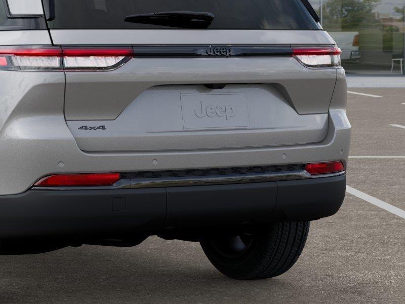 new 2025 Jeep Grand Cherokee car, priced at $43,148