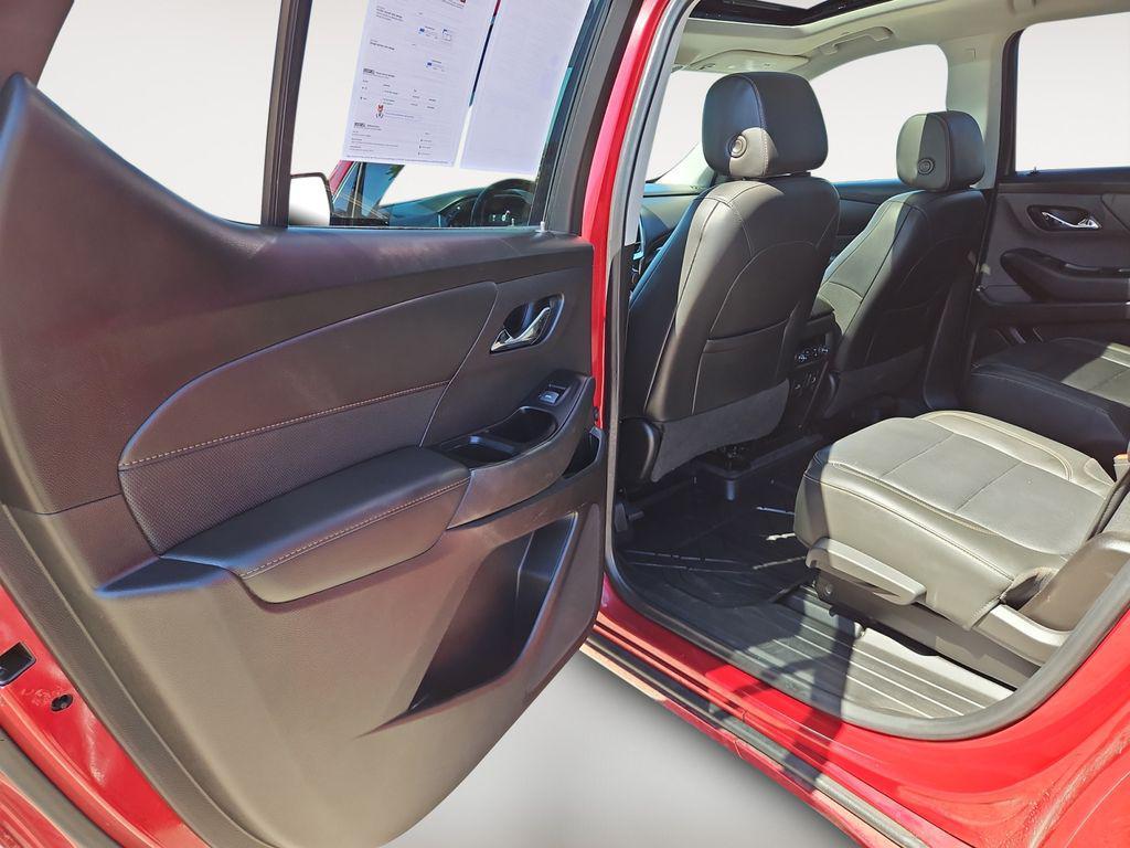 used 2020 Chevrolet Traverse car, priced at $25,500