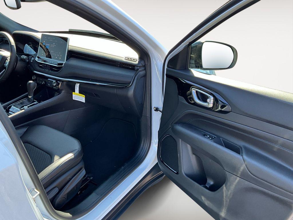 new 2026 Jeep Compass car, priced at $29,100