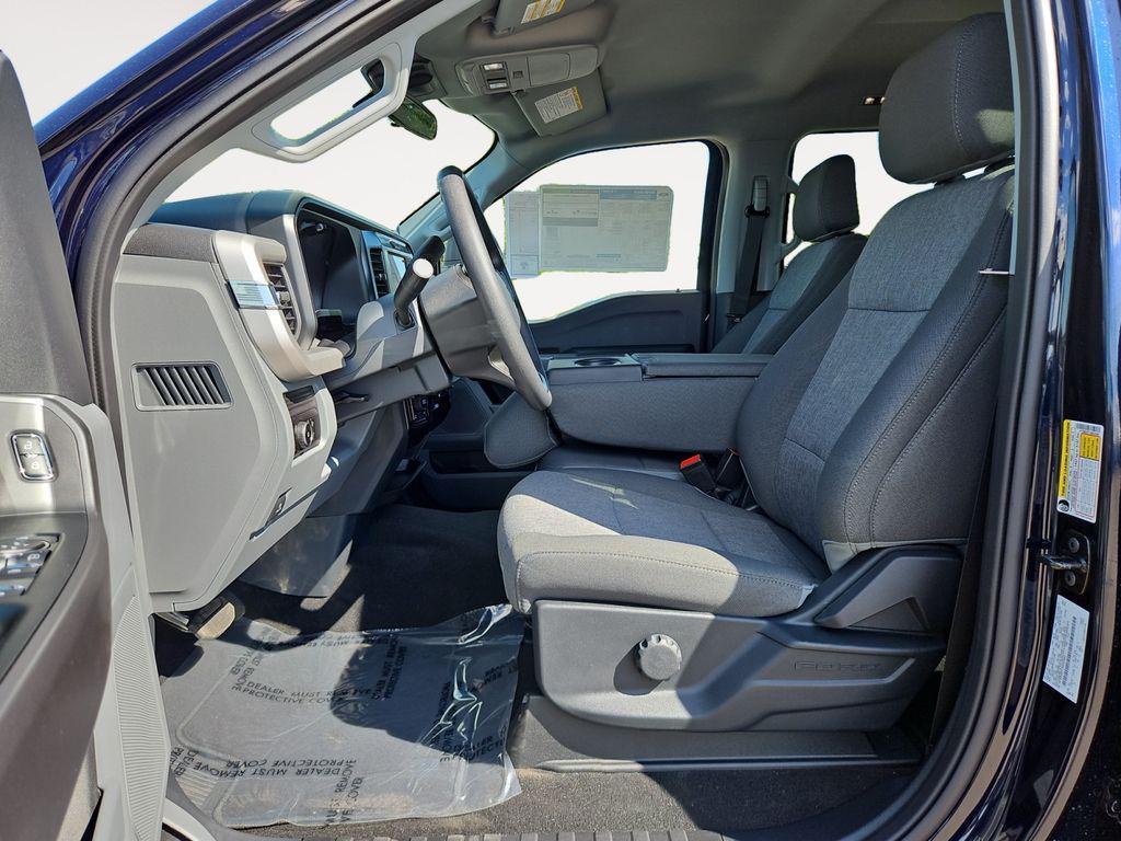 new 2025 Ford F-250 car, priced at $64,950
