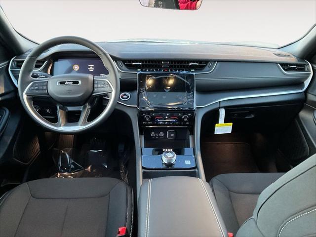 new 2025 Jeep Grand Cherokee car, priced at $38,793