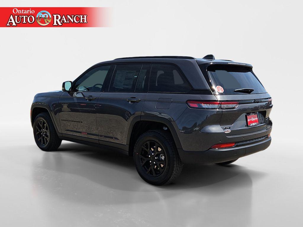 new 2025 Jeep Grand Cherokee car, priced at $42,673