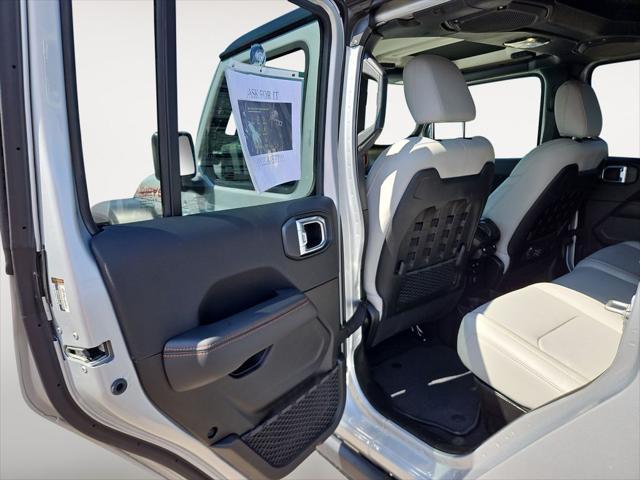 new 2023 Jeep Gladiator car, priced at $50,050