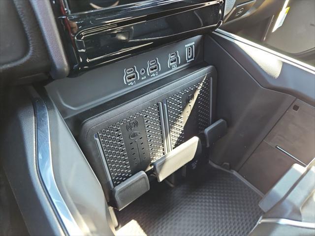 new 2025 Ram 1500 car, priced at $60,111