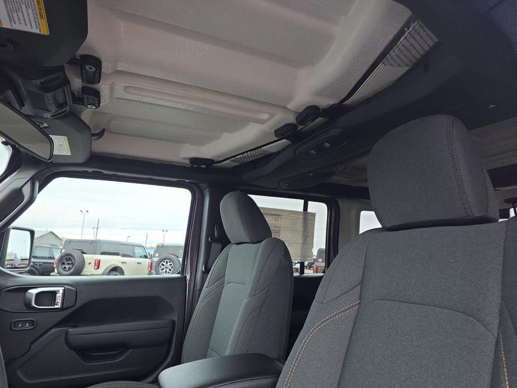 new 2026 Jeep Wrangler car, priced at $47,600