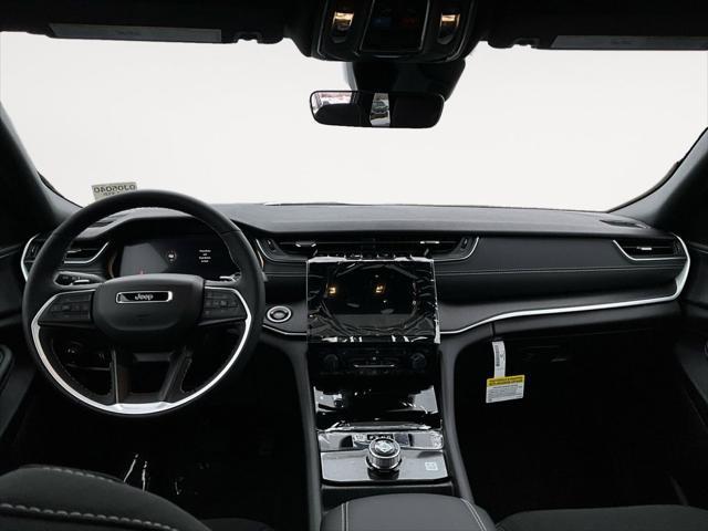 new 2025 Jeep Grand Cherokee car, priced at $39,965