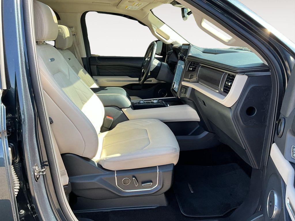 used 2022 Ford Expedition car, priced at $57,000