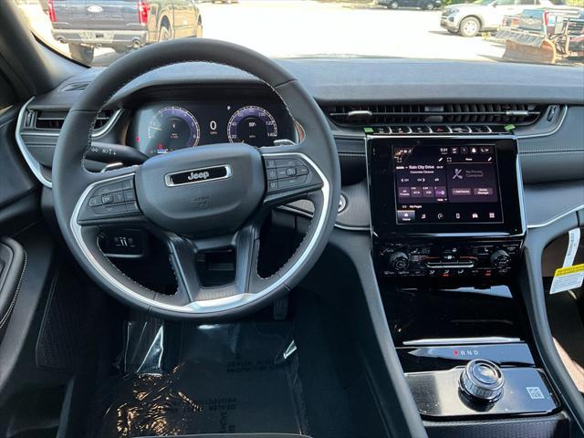 new 2025 Jeep Grand Cherokee car, priced at $43,225