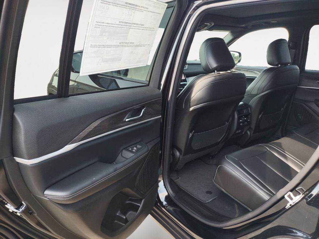 new 2025 Jeep Grand Cherokee car, priced at $49,490