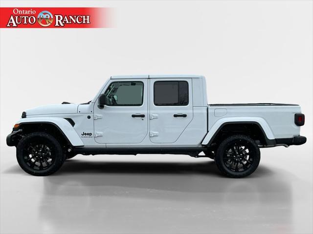 new 2025 Jeep Gladiator car, priced at $38,790