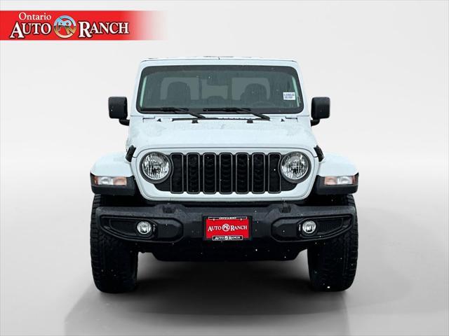 new 2025 Jeep Gladiator car, priced at $38,790