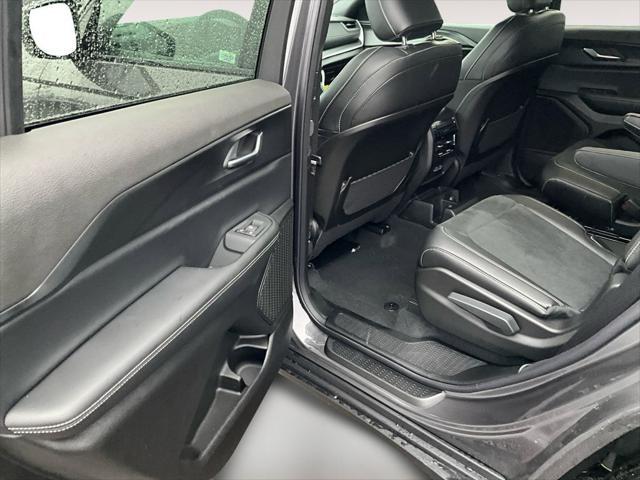 new 2025 Jeep Grand Cherokee L car, priced at $42,629