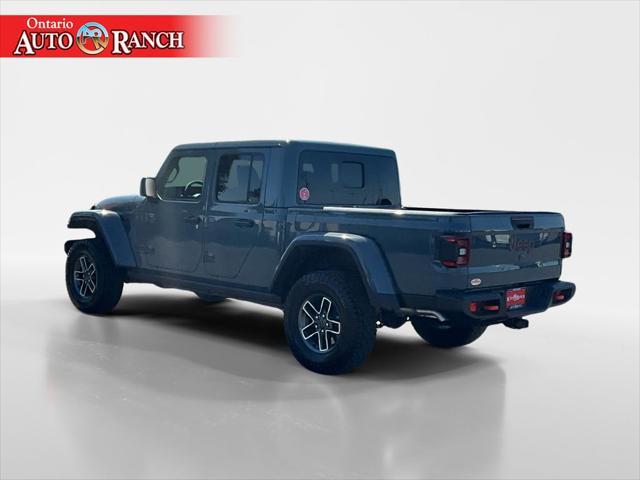 new 2025 Jeep Gladiator car, priced at $52,730