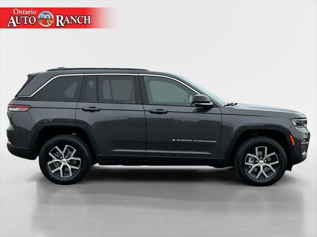 new 2025 Jeep Grand Cherokee car, priced at $43,290