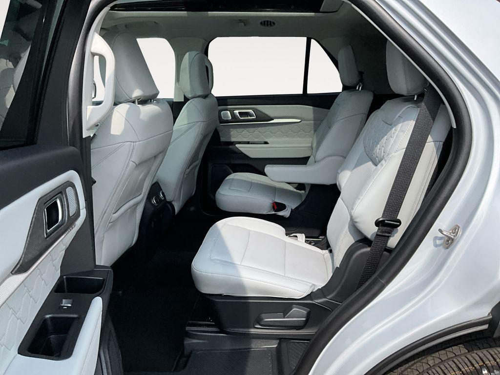 new 2025 Ford Explorer car, priced at $57,260