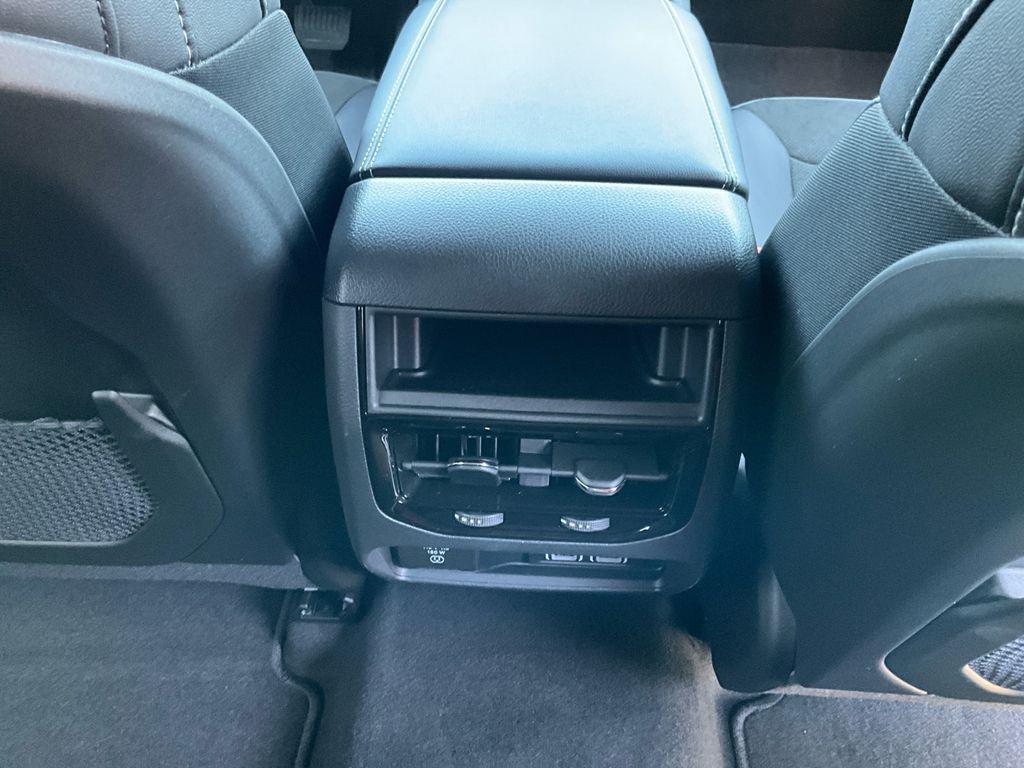 new 2025 Jeep Grand Cherokee car, priced at $42,380