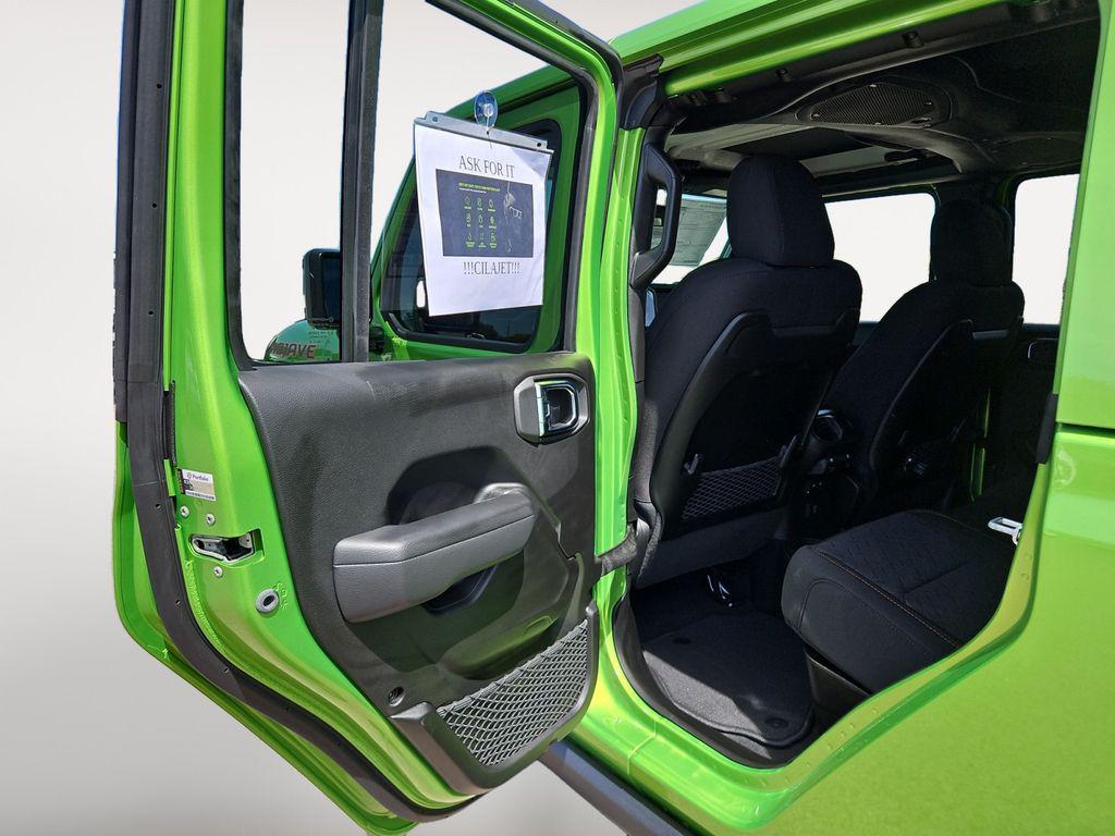new 2025 Jeep Gladiator car, priced at $51,166
