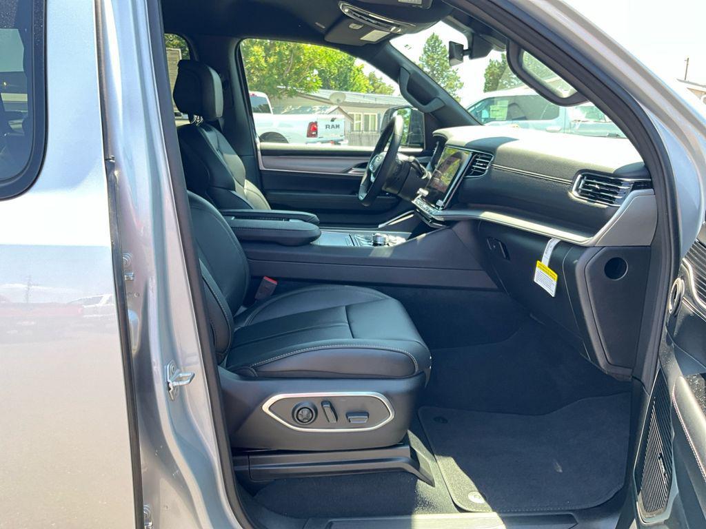 new 2025 Jeep Wagoneer car, priced at $62,472