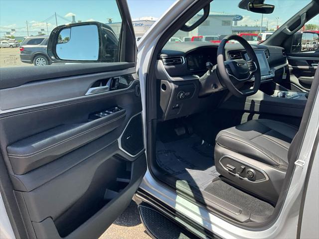 new 2025 Jeep Wagoneer car, priced at $62,122
