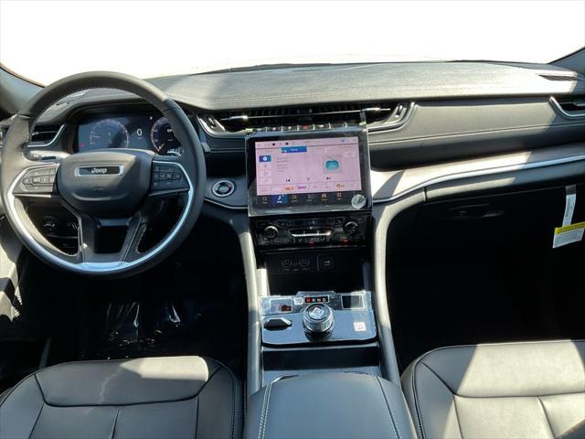 new 2025 Jeep Grand Cherokee car, priced at $46,015