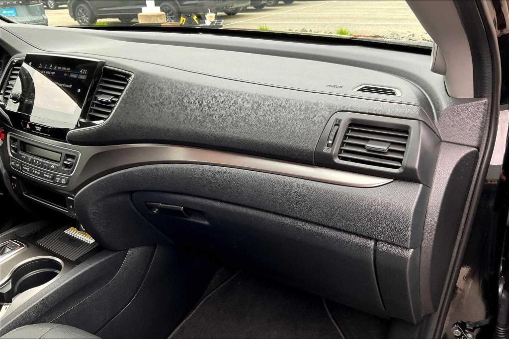 used 2022 Honda Pilot car, priced at $33,215