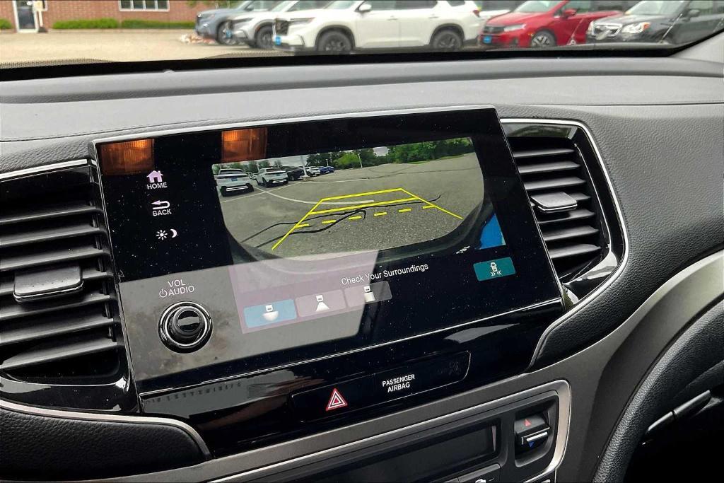 used 2022 Honda Pilot car, priced at $33,215