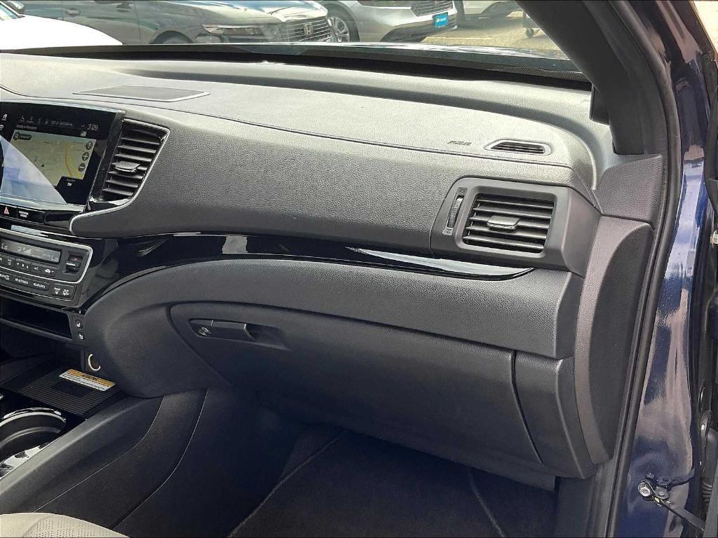 used 2022 Honda Passport car, priced at $32,945