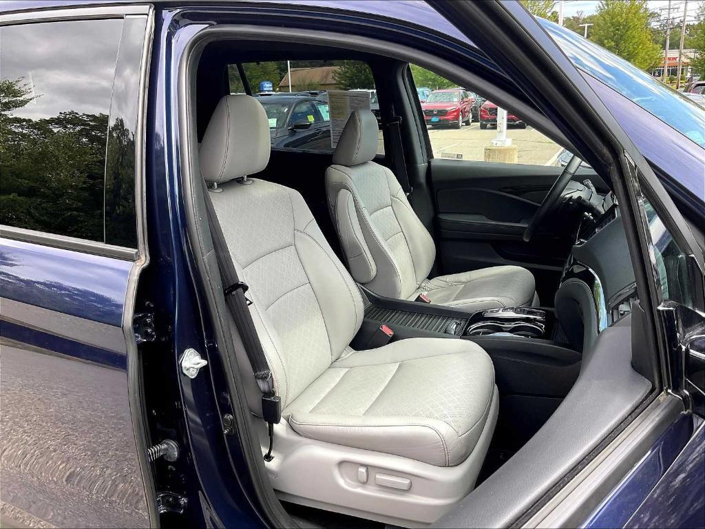 used 2022 Honda Passport car, priced at $32,945