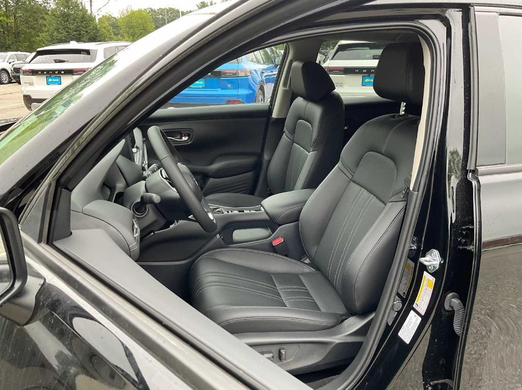 new 2026 Honda HR-V car, priced at $33,000