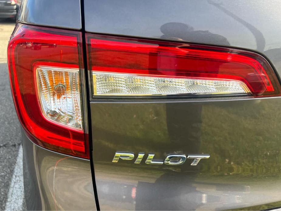 used 2021 Honda Pilot car, priced at $29,477