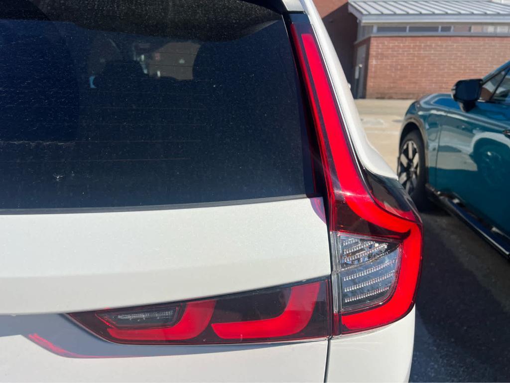 used 2024 Honda CR-V car, priced at $30,600