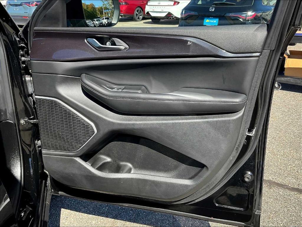 used 2022 Jeep Grand Cherokee car, priced at $25,685
