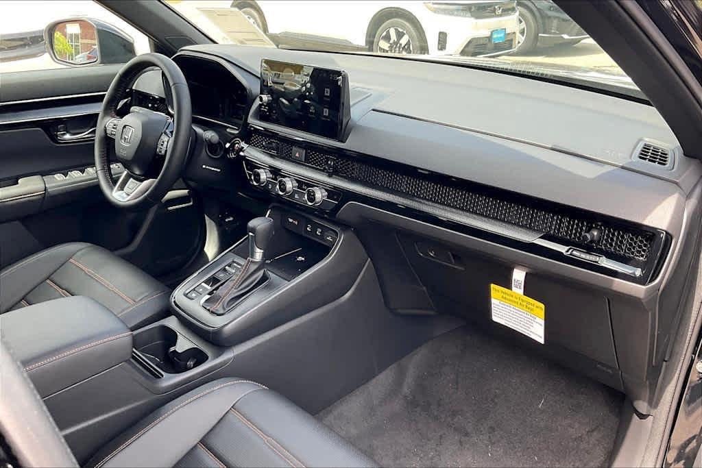 new 2026 Honda CR-V Hybrid car, priced at $43,645