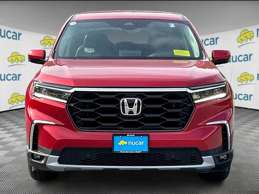 new 2025 Honda Pilot car, priced at $47,505