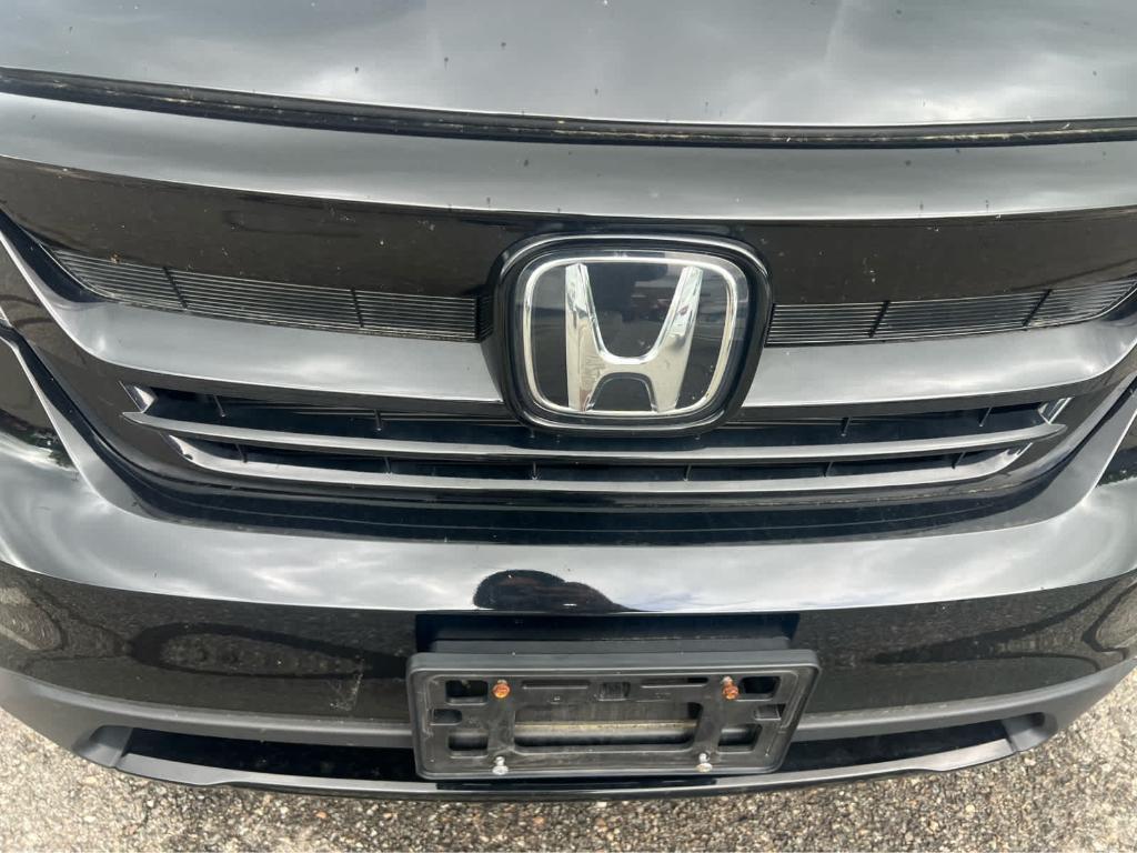 used 2022 Honda Pilot car, priced at $37,995
