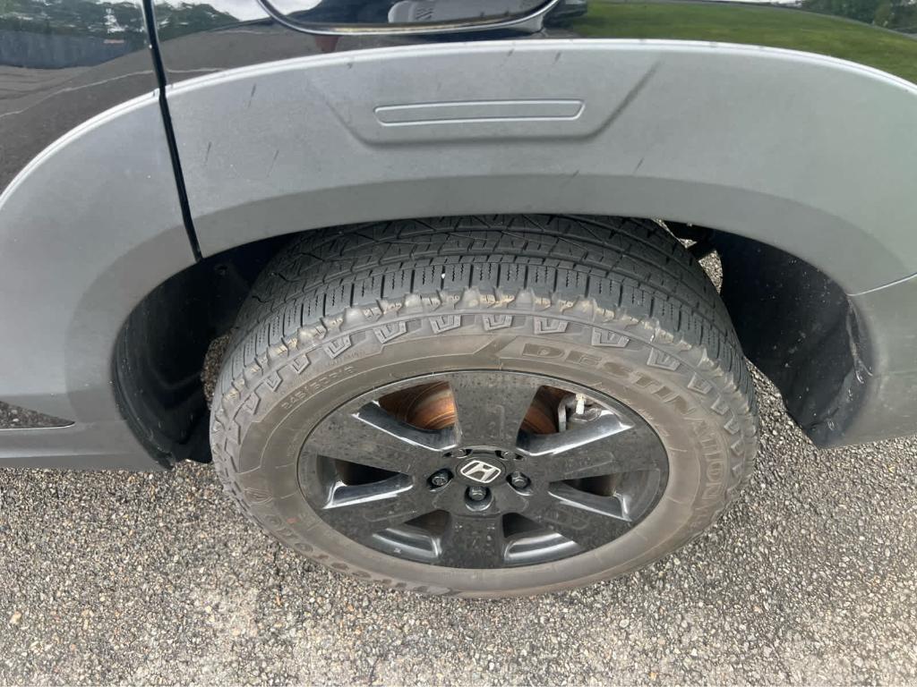 used 2022 Honda Pilot car, priced at $37,995