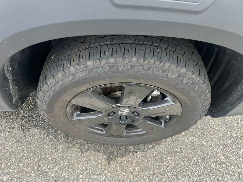 used 2022 Honda Pilot car, priced at $37,995