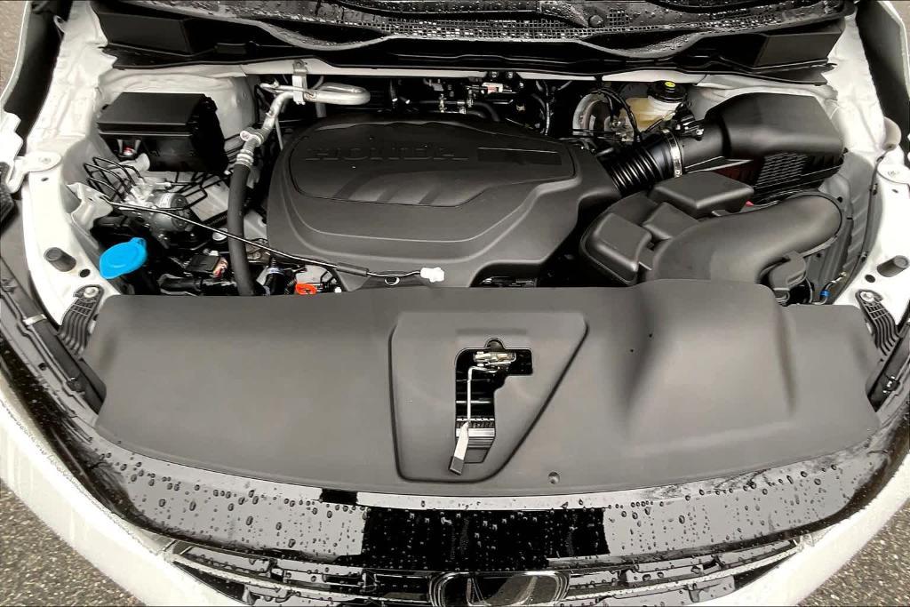 new 2025 Honda Odyssey car, priced at $48,815