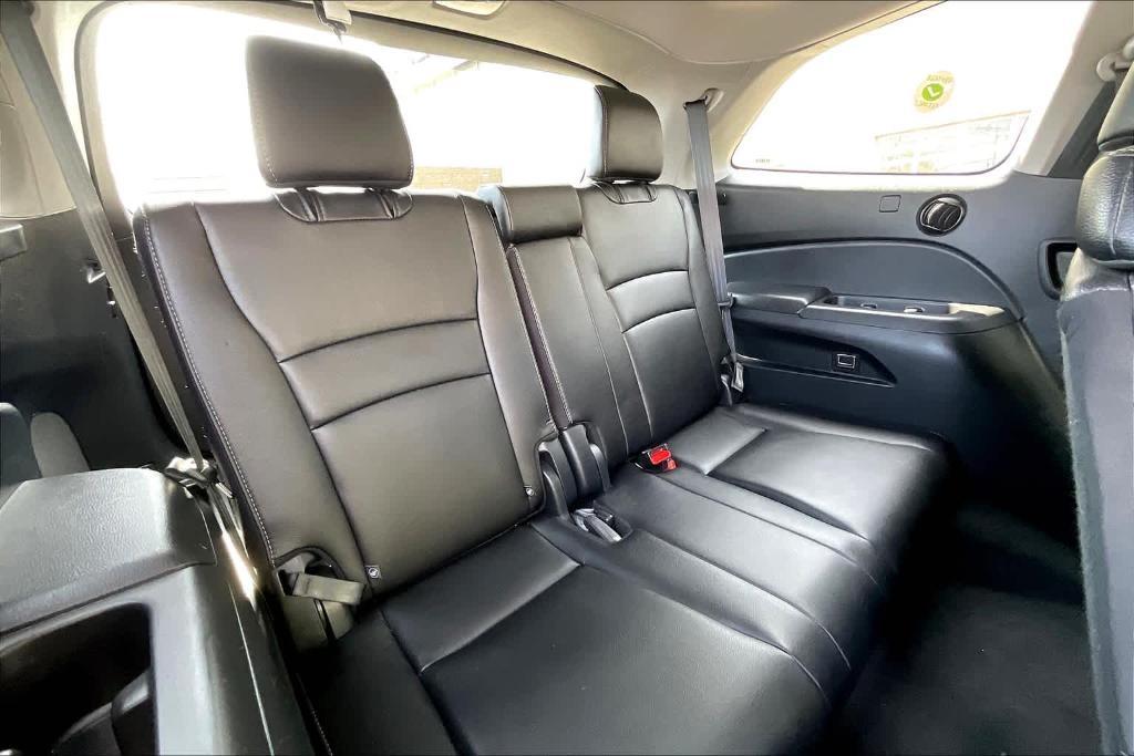 used 2022 Honda Pilot car, priced at $31,995