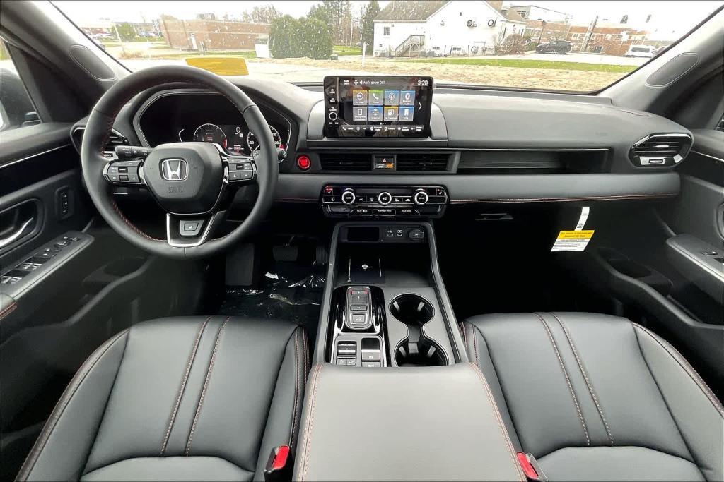 new 2025 Honda Pilot car, priced at $50,850