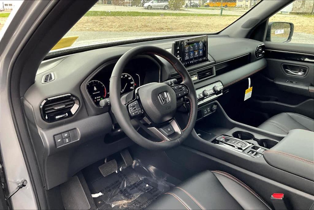 new 2025 Honda Pilot car, priced at $50,850
