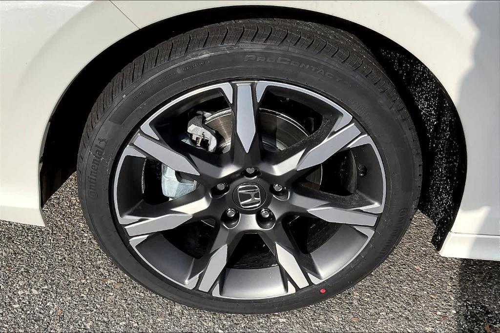 new 2025 Honda Civic Hybrid car, priced at $33,555