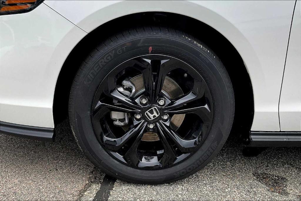 new 2025 Honda Accord car, priced at $32,165
