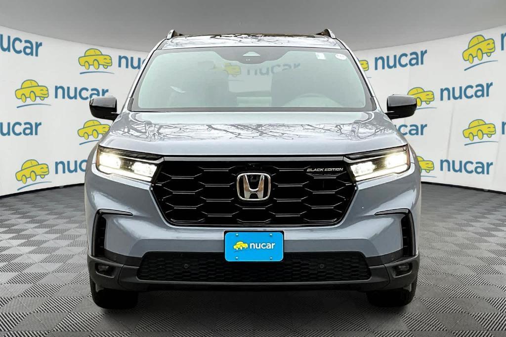 new 2025 Honda Pilot car, priced at $56,430