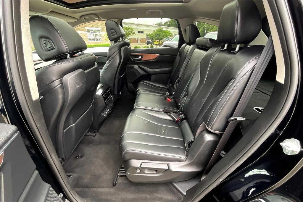 used 2022 Acura MDX car, priced at $39,731