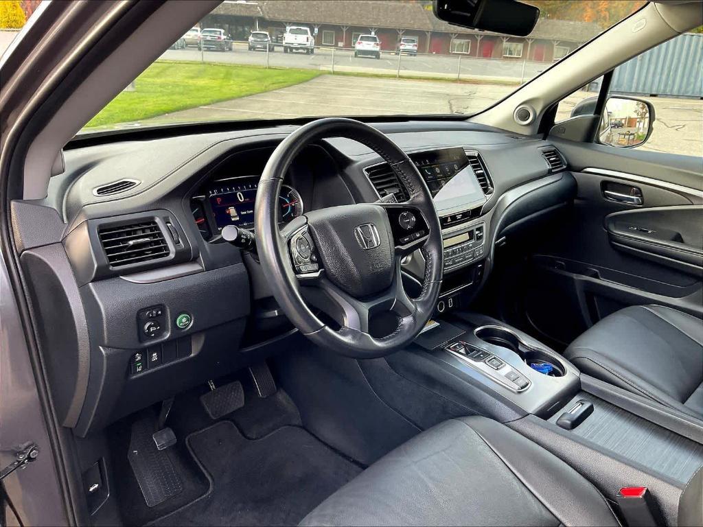used 2022 Honda Pilot car, priced at $30,288