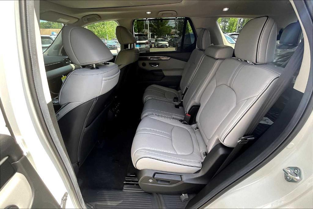 new 2025 Honda Pilot car, priced at $54,985